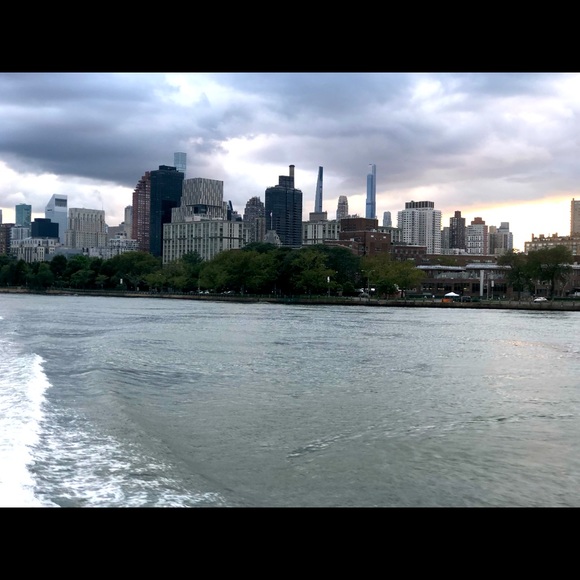 Meet your Posher, Nataly - Picture 1 of 1